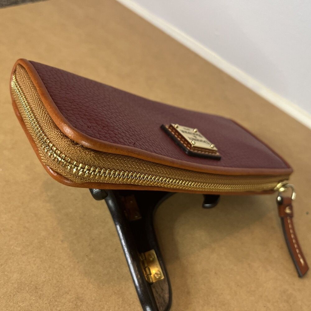 Dooney And Bourke Wallet - image 4